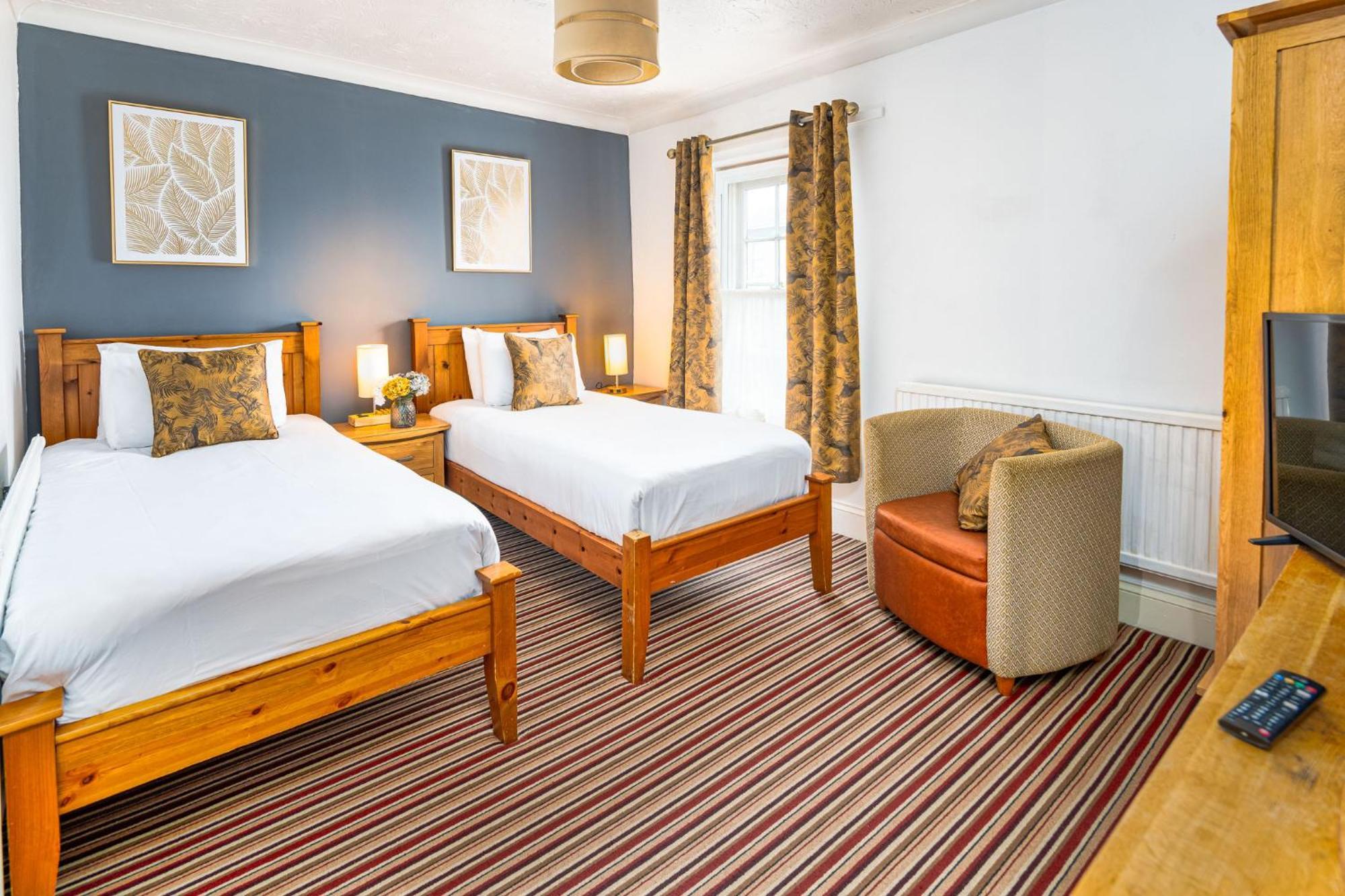 Boars Head Hotel Carmarthen Luaran gambar