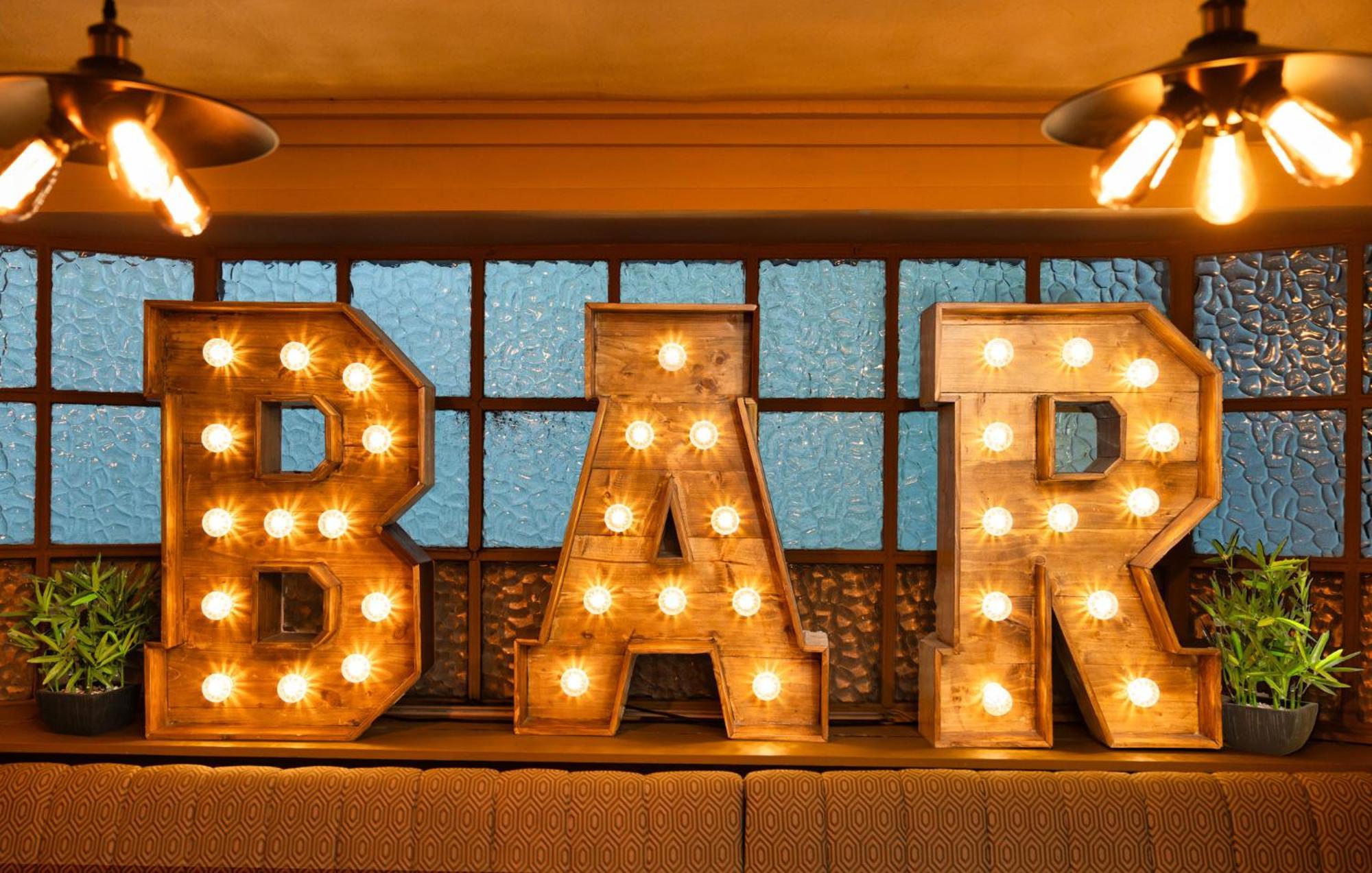 Boars Head Hotel Carmarthen Luaran gambar