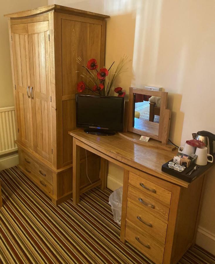 Boars Head Hotel Carmarthen Luaran gambar